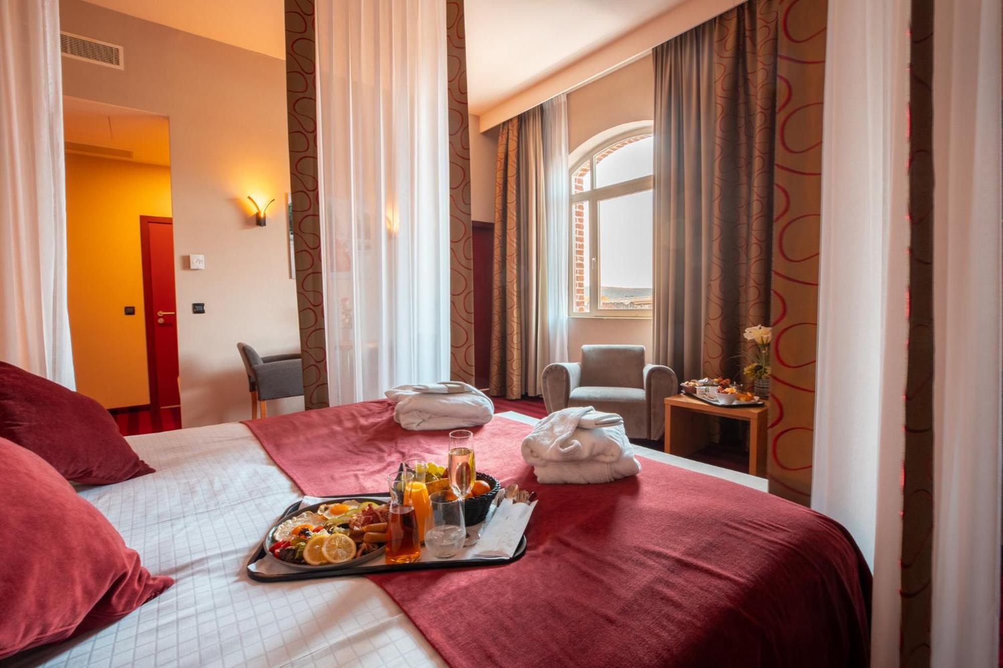 Hotel Verviers Van Der Valk Exteriör bild